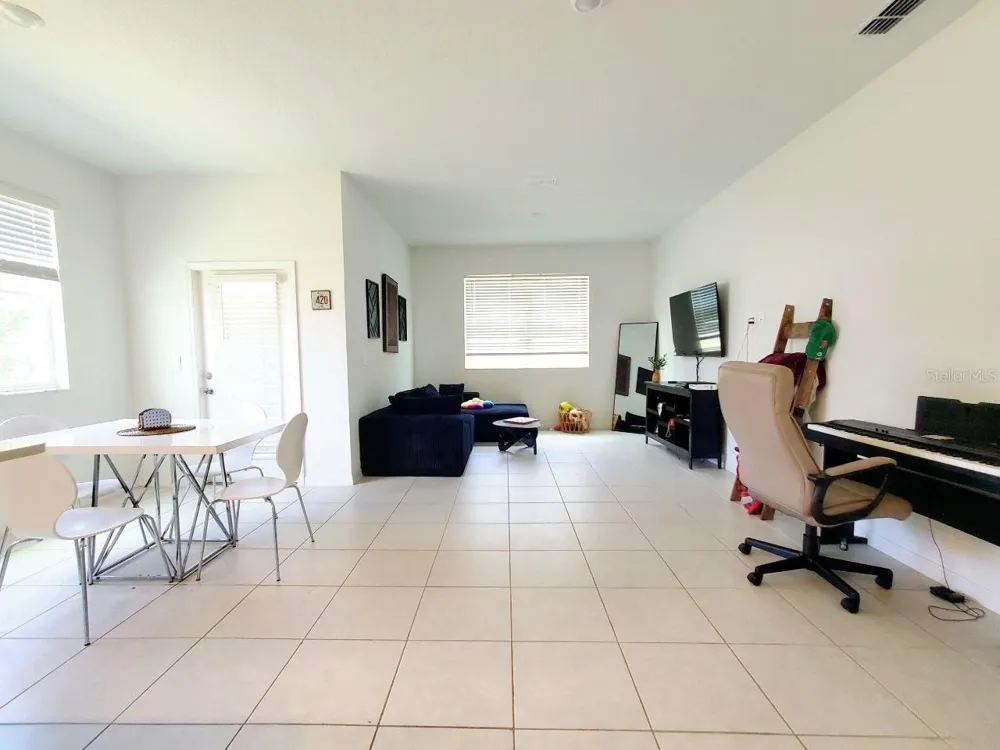 10268 TRUMPET HONEYSUCKLE WAY San Antonio, FL 33576