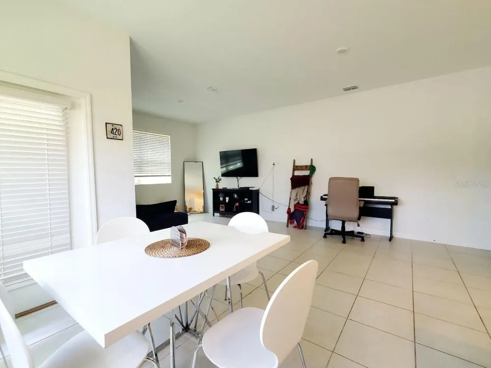 10268 TRUMPET HONEYSUCKLE WAY San Antonio, FL 33576