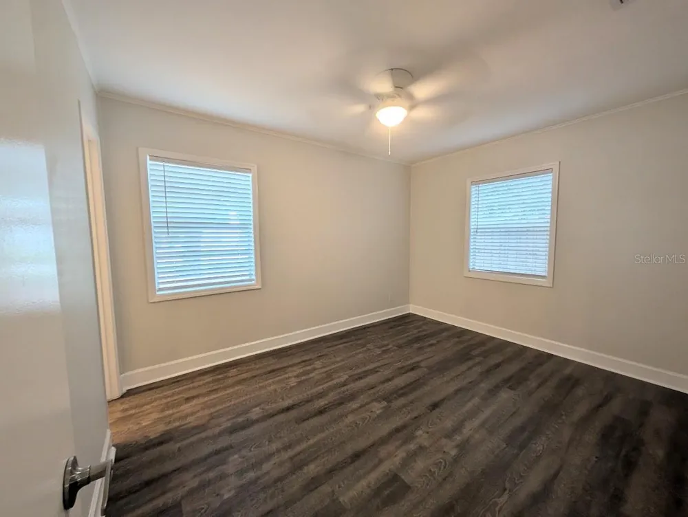 3902 W PAXTON AVENUE Tampa, FL 33611