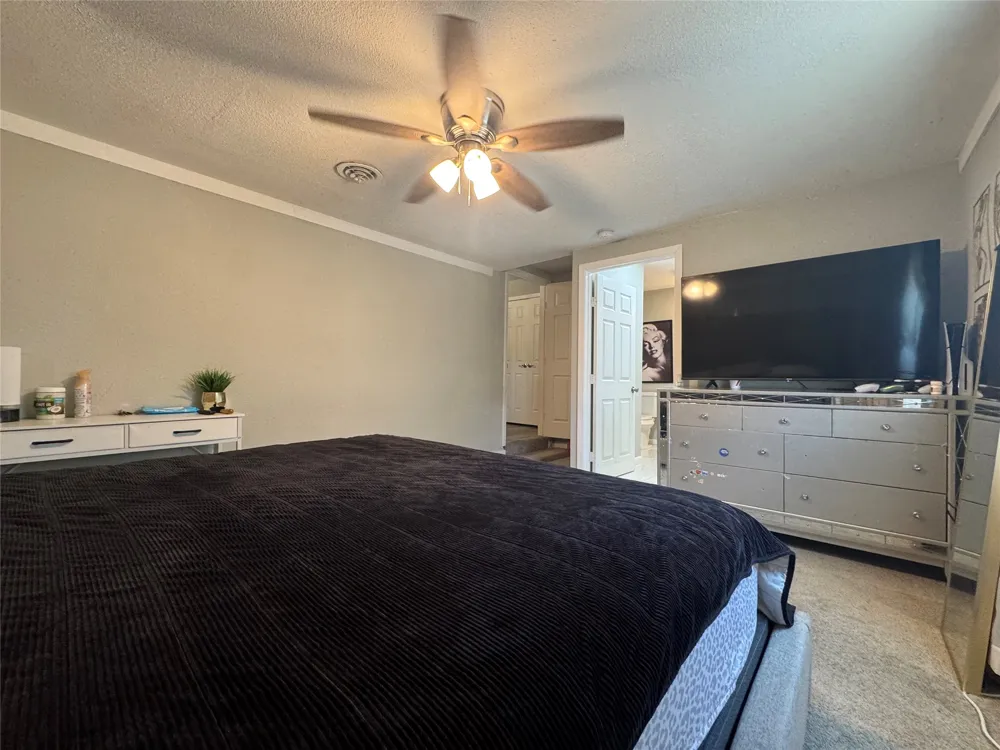 105 S Lakeview Drive Lacy Lakeview, TX 76705
