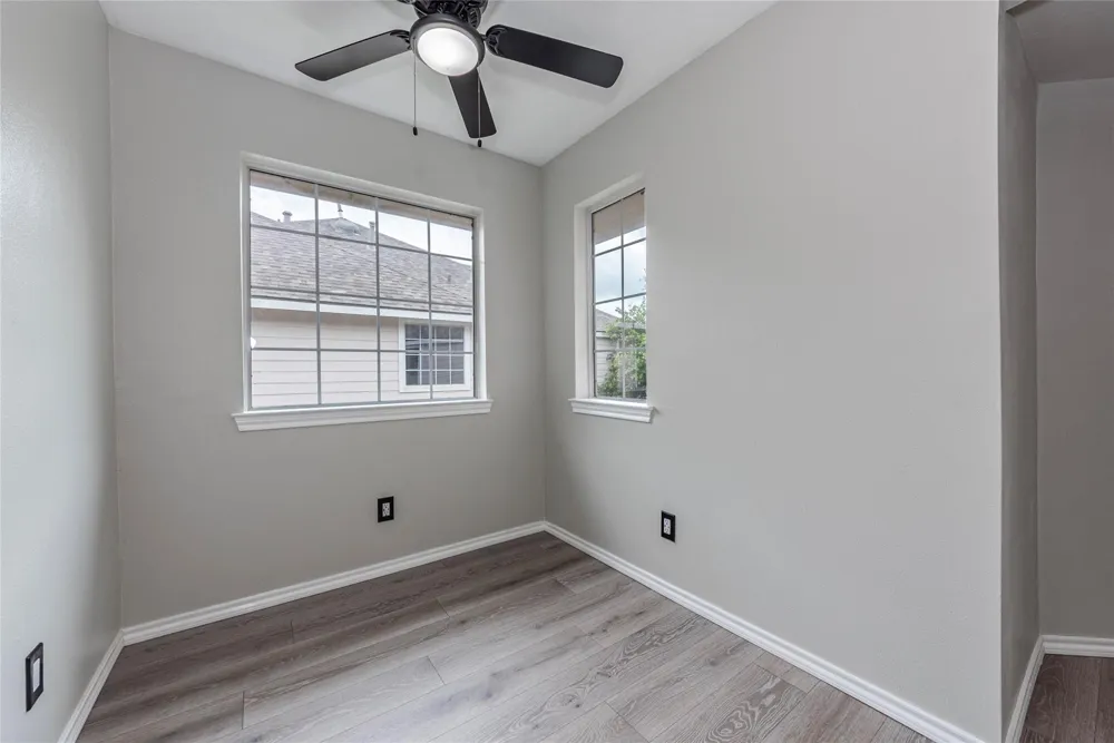336 Capella Oaks Lane Dickinson, TX 77539