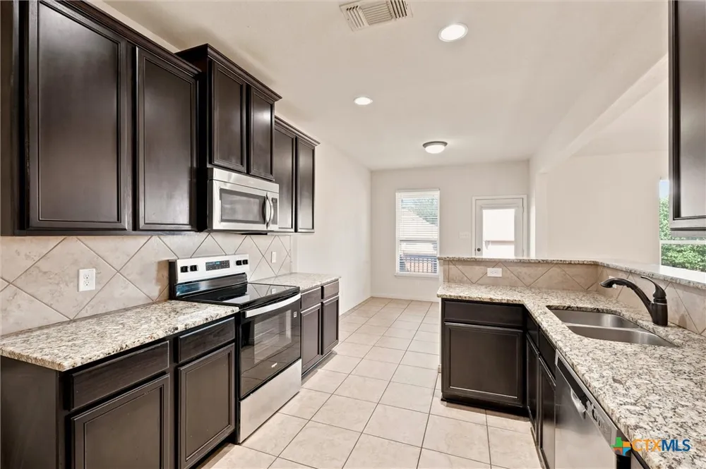 261 Primrose Way New Braunfels, TX 78132