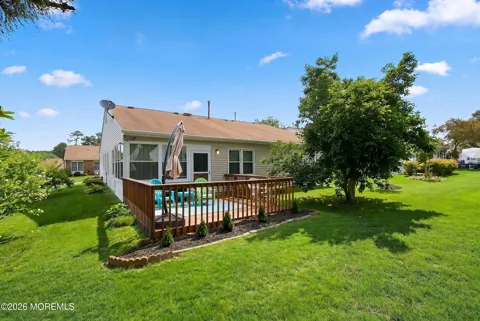 252 Martine Way