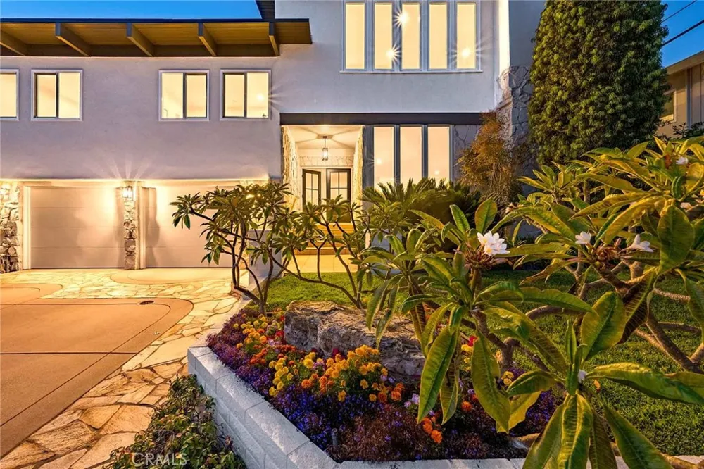 1701 Catalina Avenue Seal Beach, CA 90740