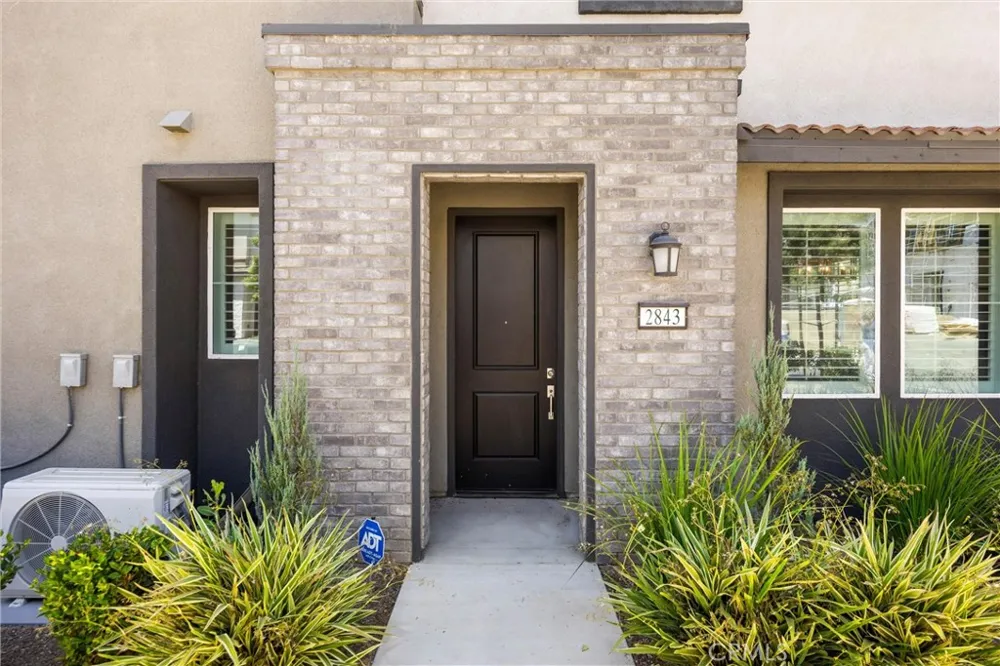 2843 E Bedford Privado Ontario, CA 91762