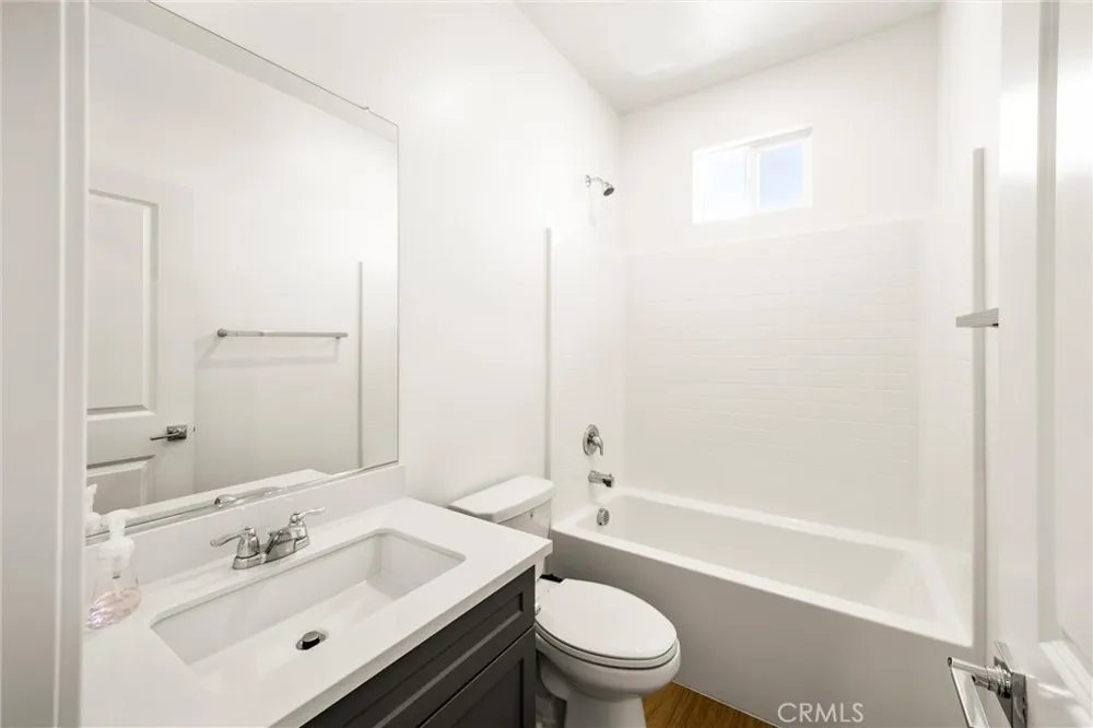 2843 E Bedford Privado Ontario, CA 91762