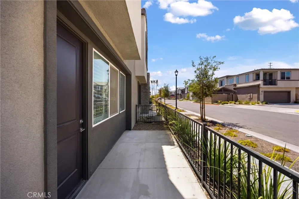 2843 E Bedford Privado Ontario, CA 91762