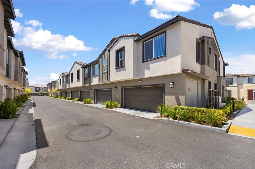 2843 E Bedford Privado Ontario, CA 91762