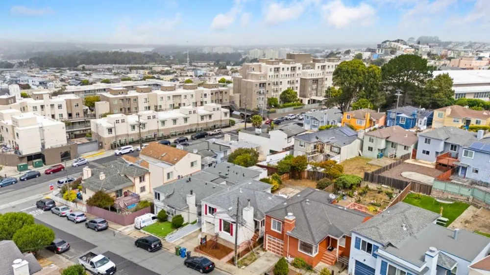 5 Muirwood Drive Daly City, CA 94014