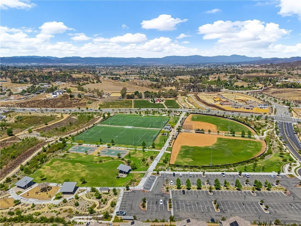 39260 Deergrass Drive Temecula, CA 92591
