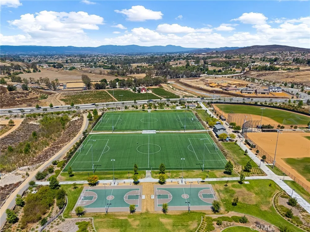 39260 Deergrass Drive Temecula, CA 92591