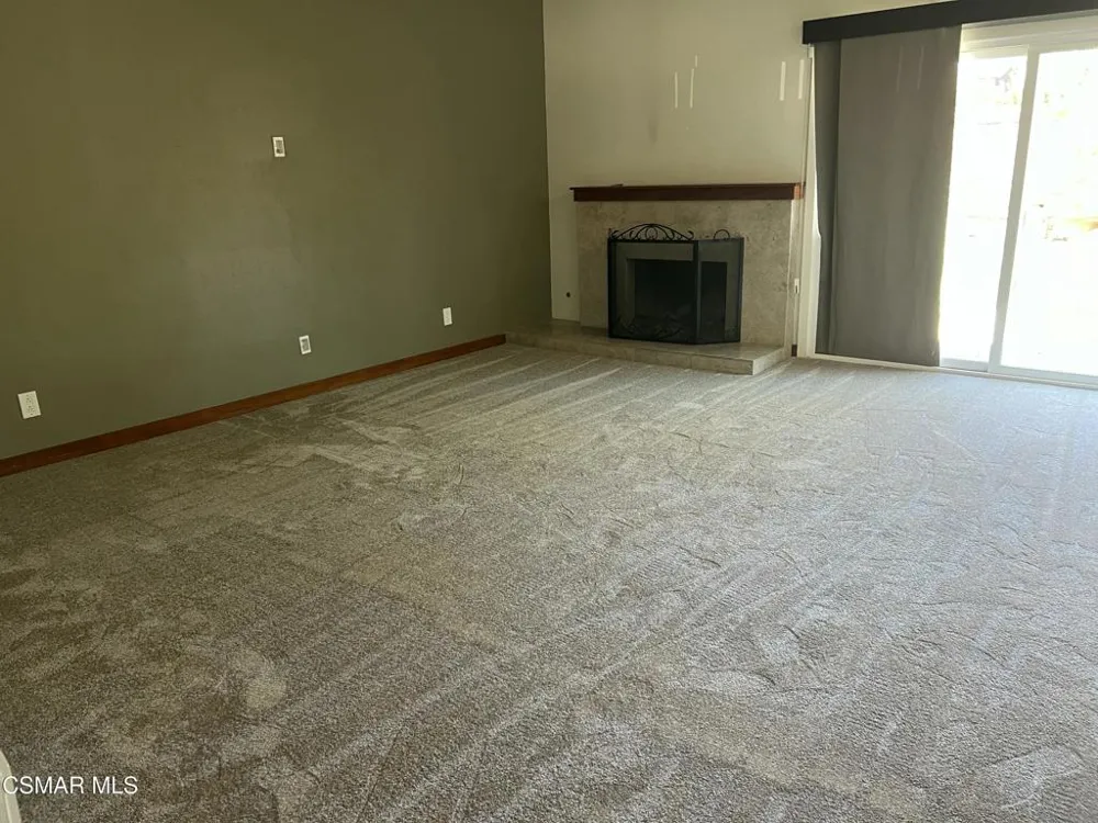 176 Shamrock Court Newbury Park, CA 91320