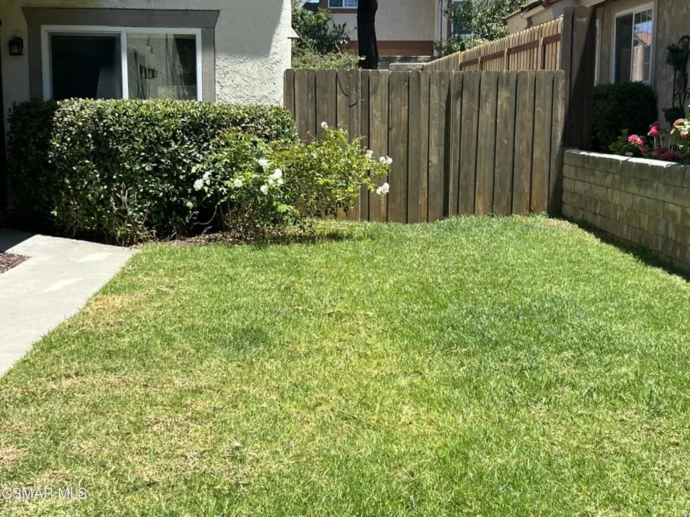 176 Shamrock Court Newbury Park, CA 91320