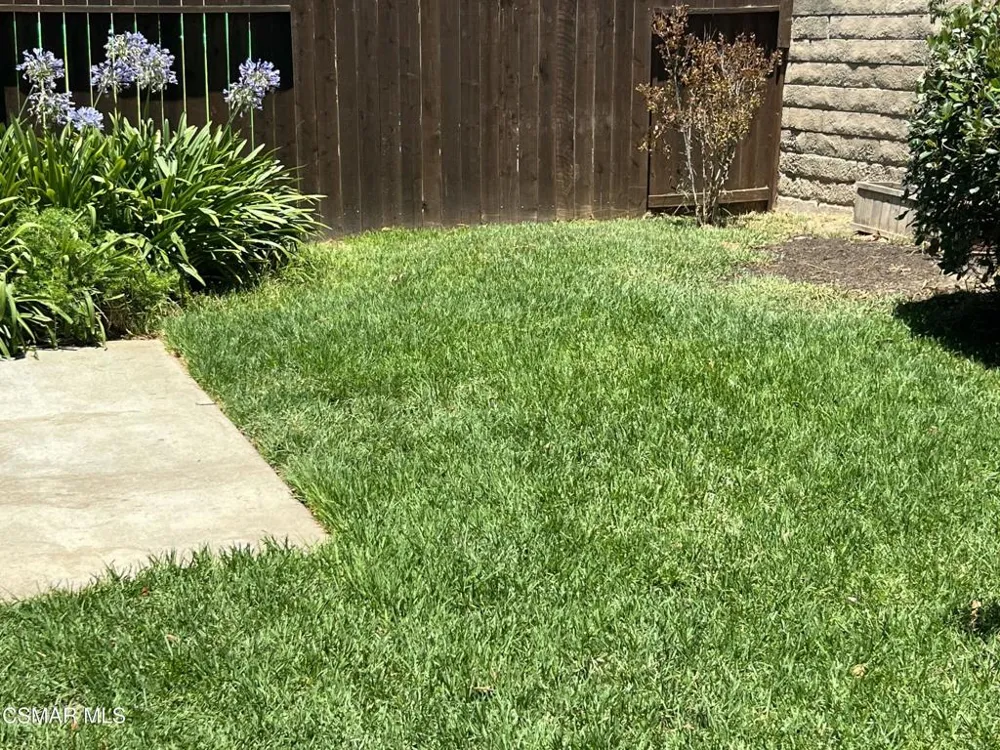 176 Shamrock Court Newbury Park, CA 91320