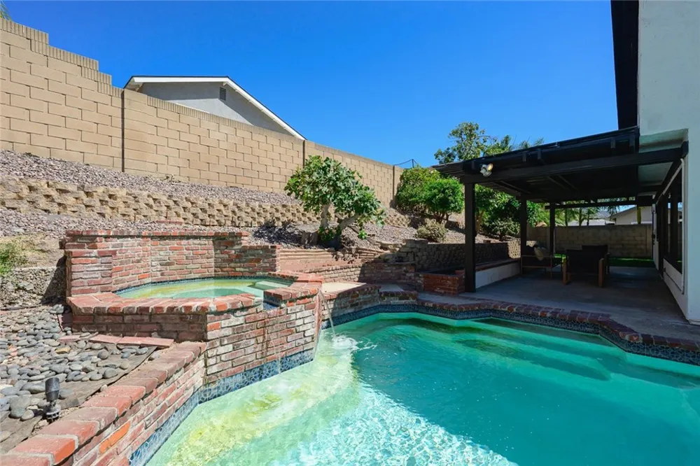 7666 E Paseo Laredo Anaheim Hills, CA 92808