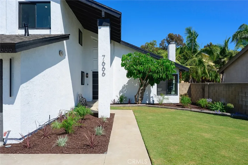 7666 E Paseo Laredo Anaheim Hills, CA 92808