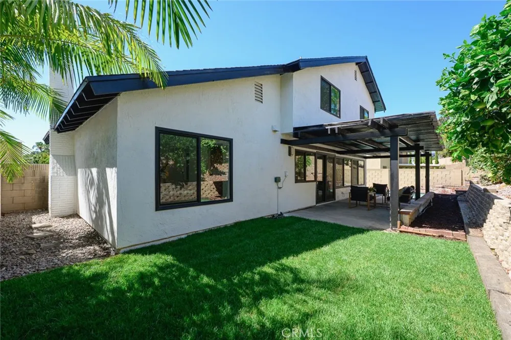 7666 E Paseo Laredo Anaheim Hills, CA 92808