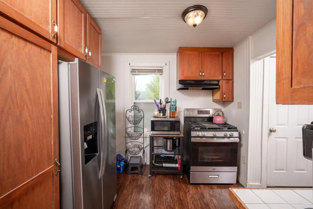 28760 Victor Street Roseville, MI 48066