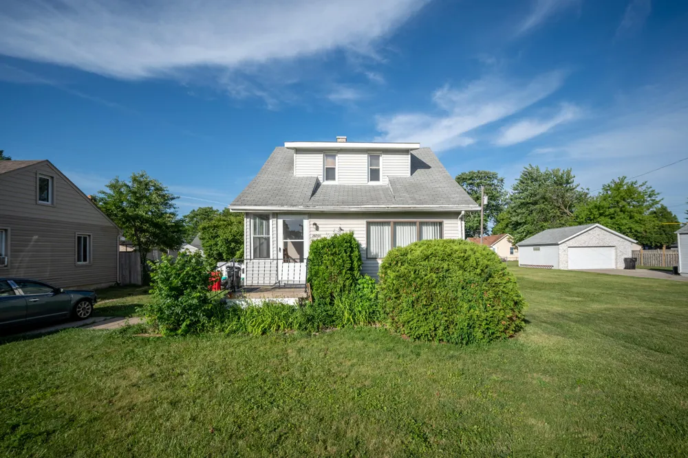28760 Victor Street Roseville, MI 48066