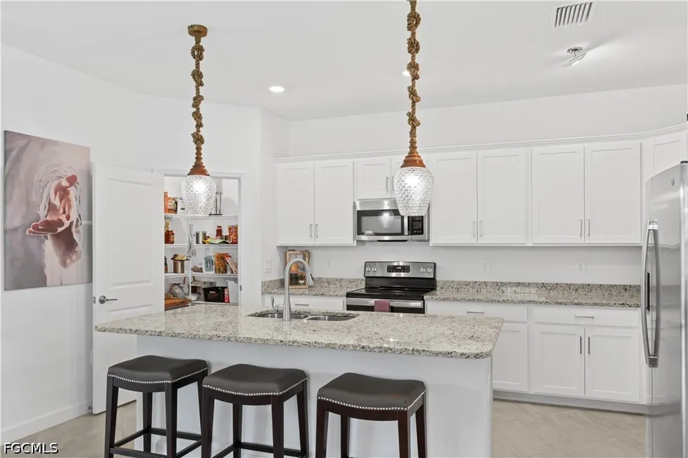 Weston Manor Drive Alva, FL 33920