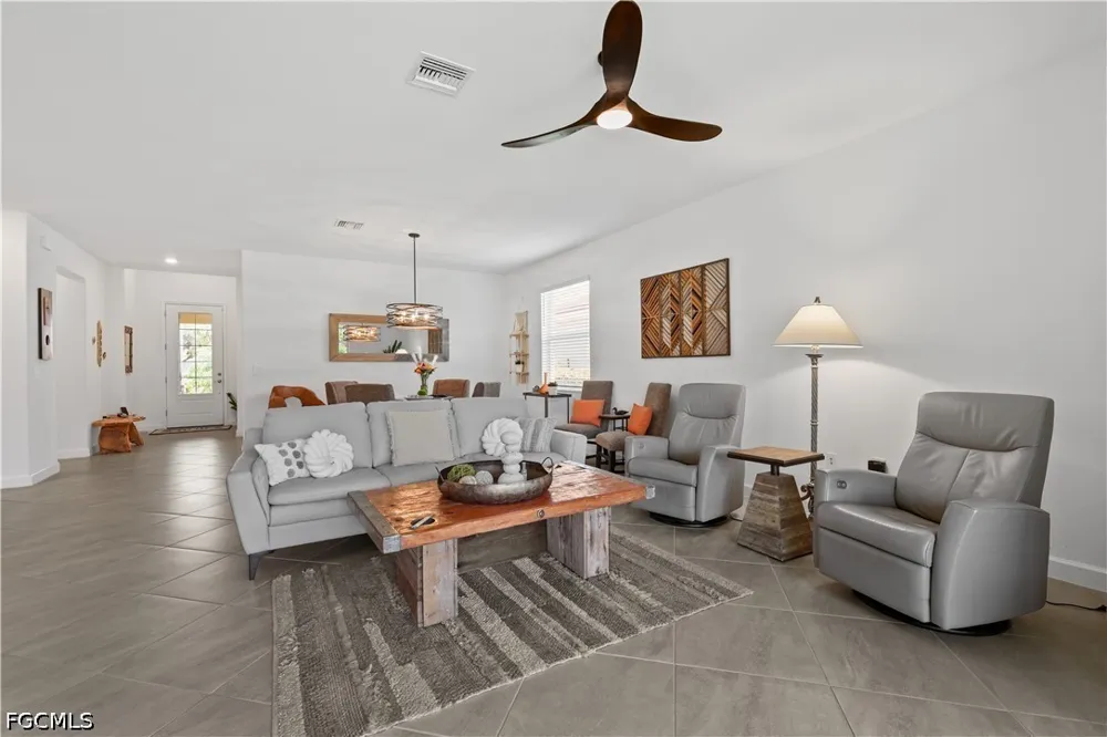 Weston Manor Drive Alva, FL 33920