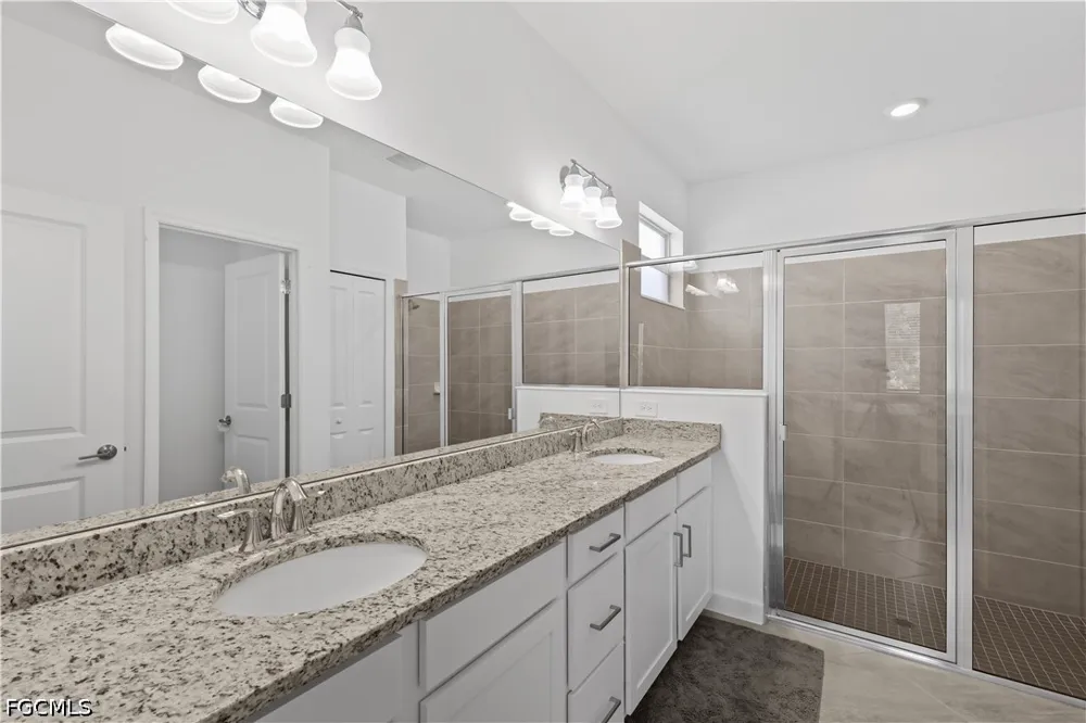 Weston Manor Drive Alva, FL 33920