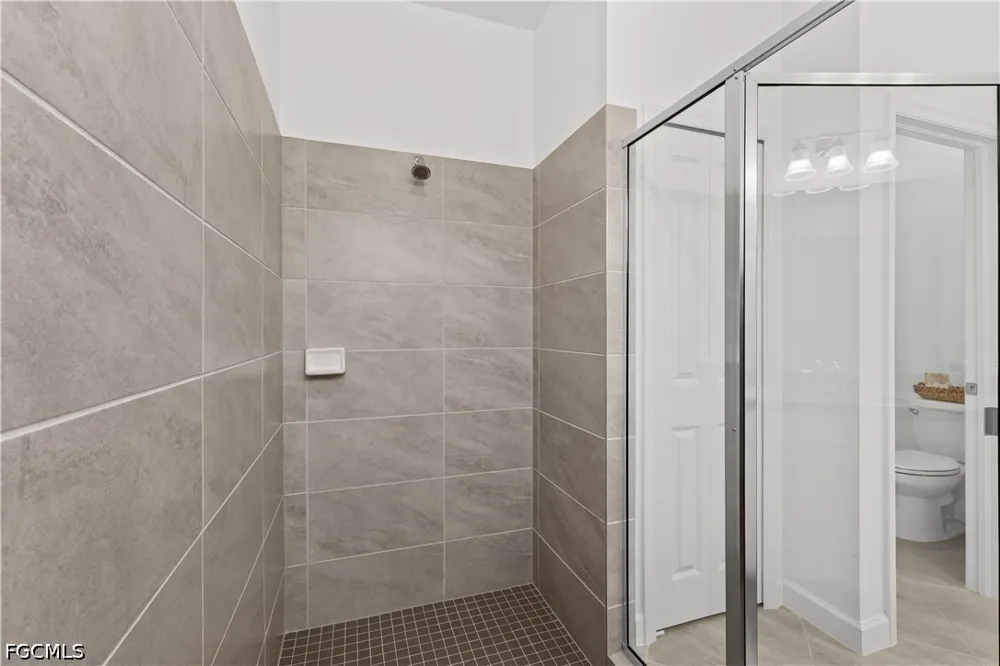 Weston Manor Drive Alva, FL 33920