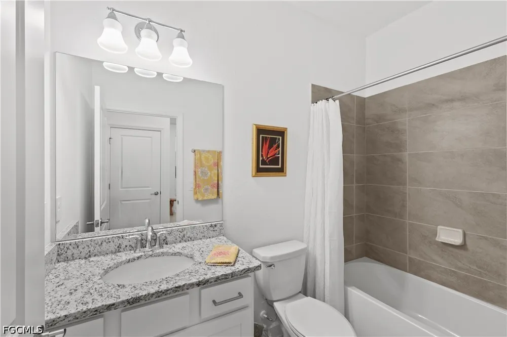 Weston Manor Drive Alva, FL 33920