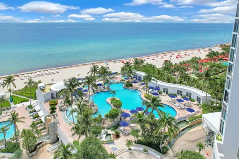 18001 Collins Avenue #2609