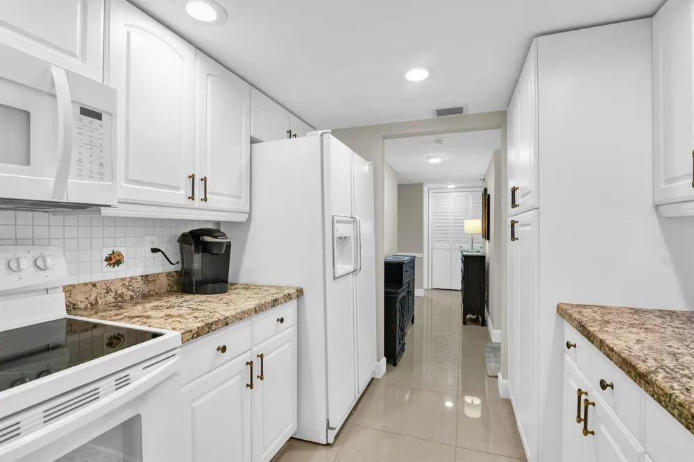 899 Jeffery Street #301 Boca Raton, FL 33487