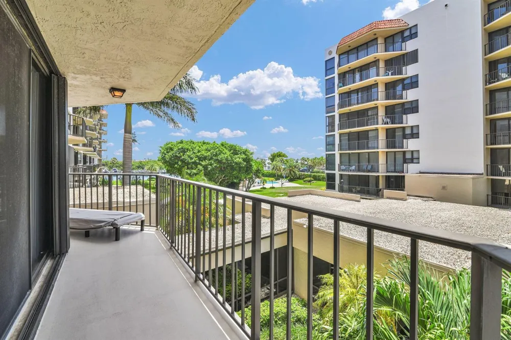 899 Jeffery Street #301 Boca Raton, FL 33487
