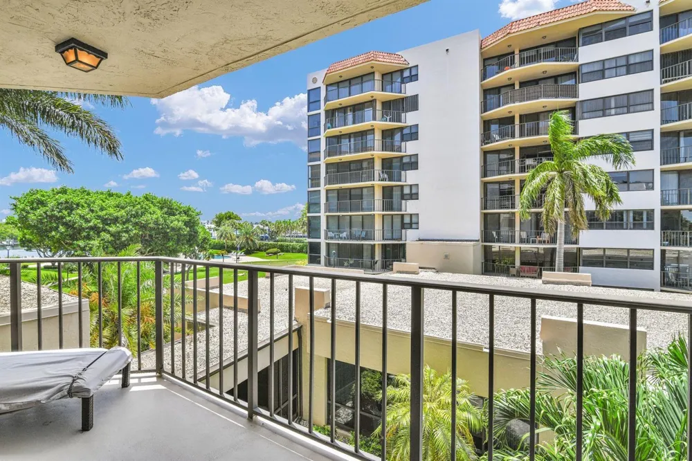 899 Jeffery Street #301 Boca Raton, FL 33487