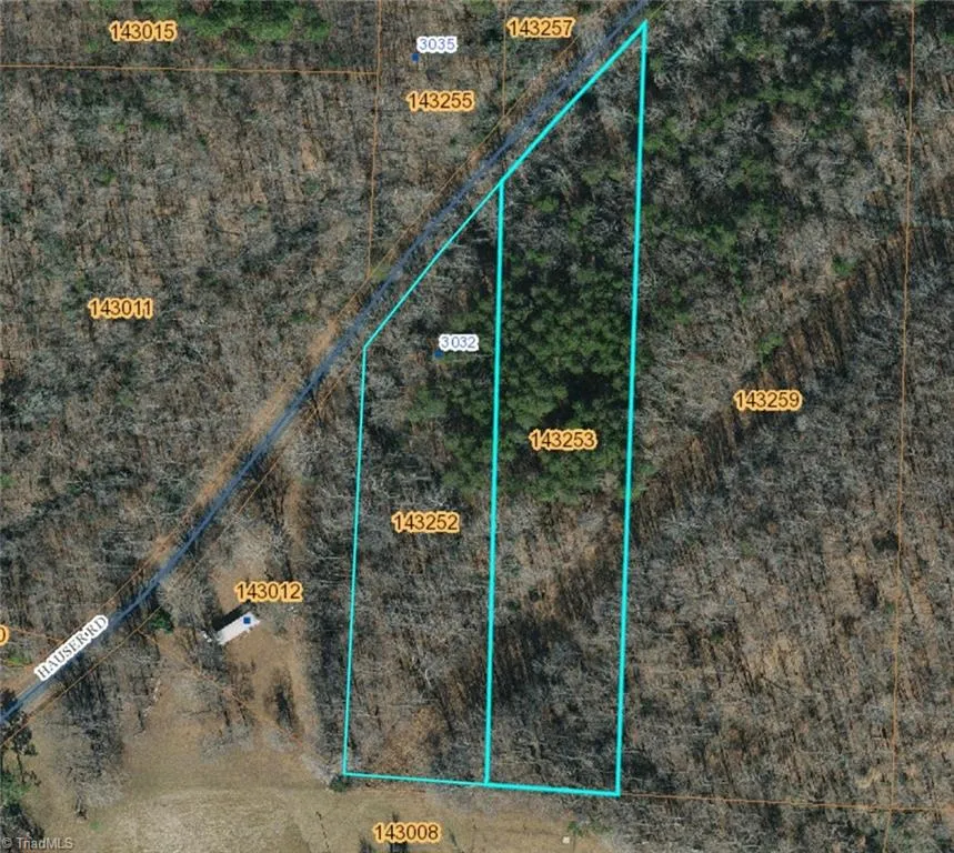 3032 Hauser Road East Bend, NC 27018