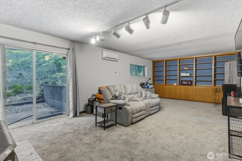 2326 Cedar Place Longview, WA 98632