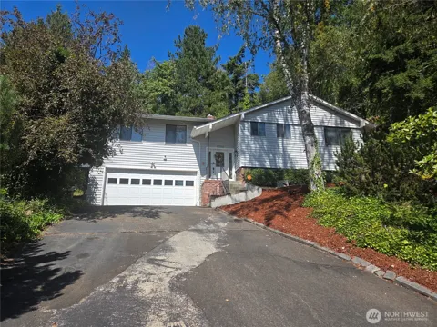 2326 Cedar Place