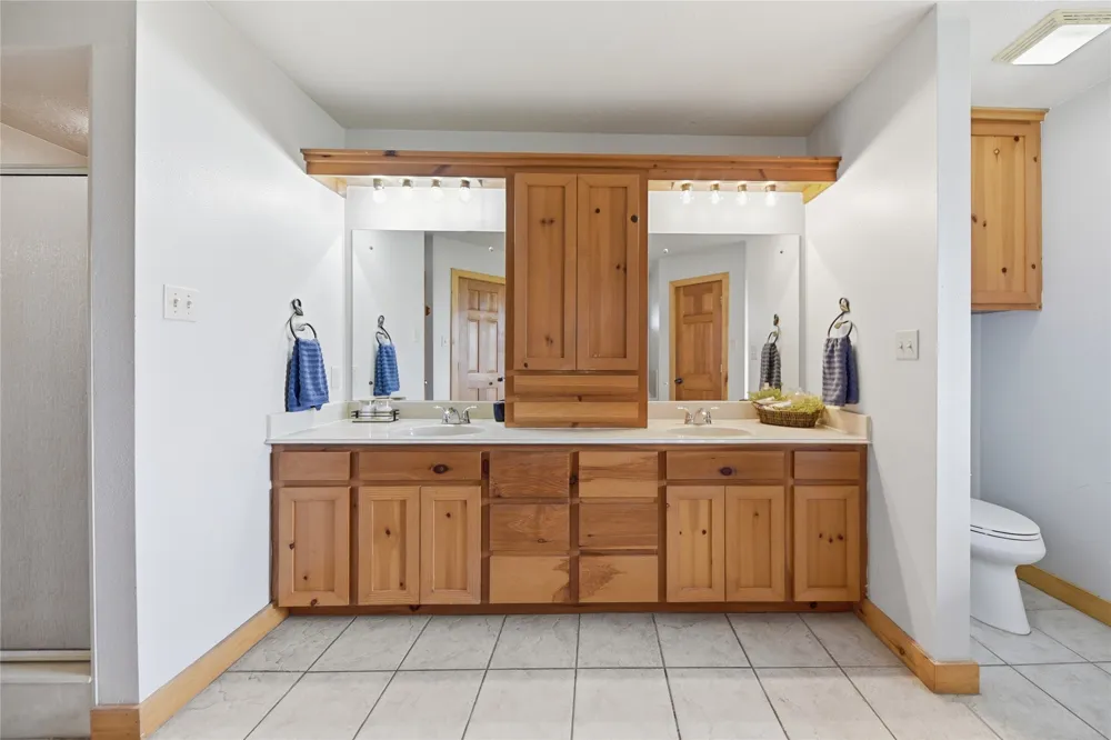 3090 Old Navasota Road Brenham, TX 77833