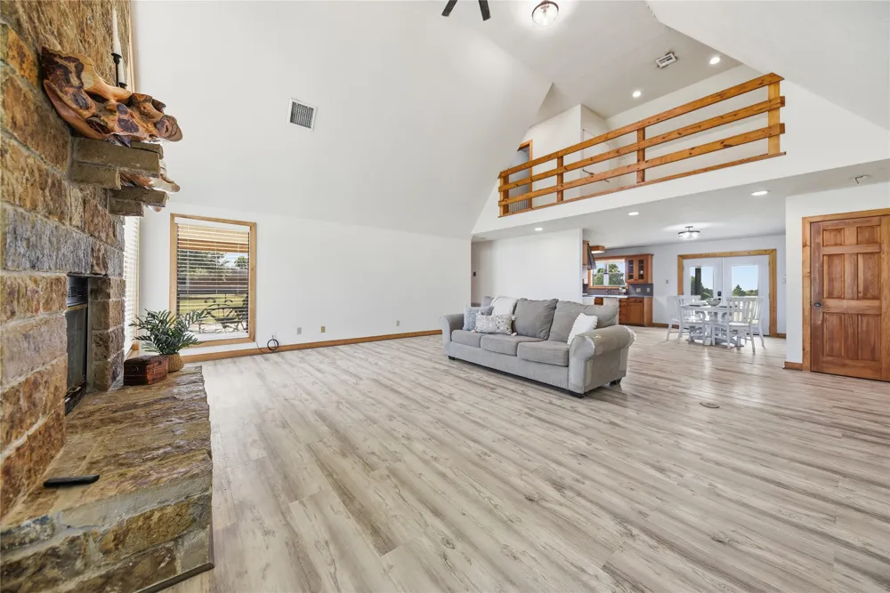 3090 Old Navasota Road Brenham, TX 77833