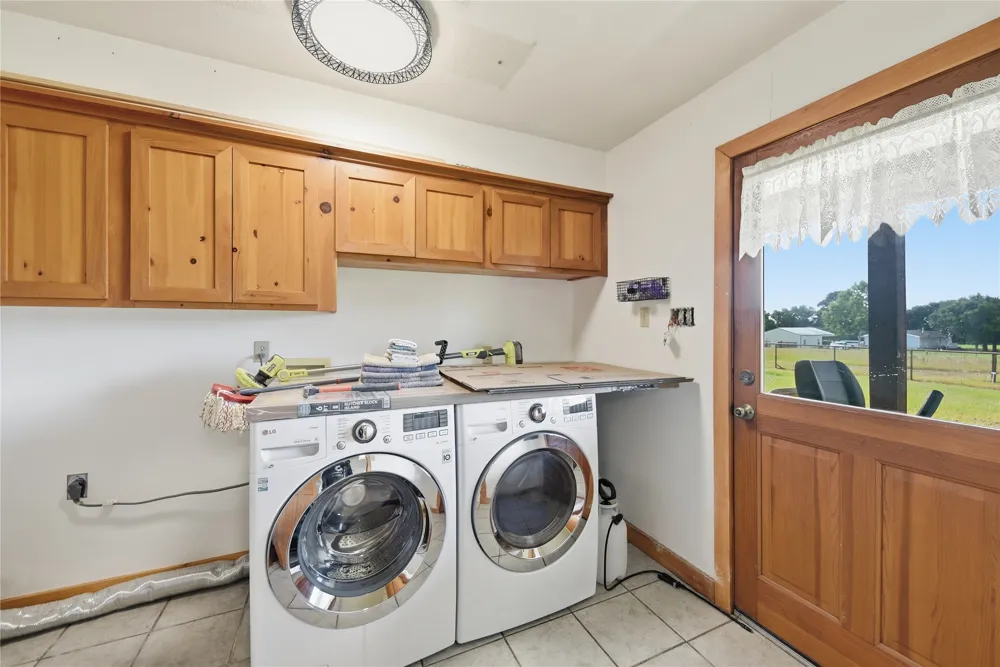 3090 Old Navasota Road Brenham, TX 77833