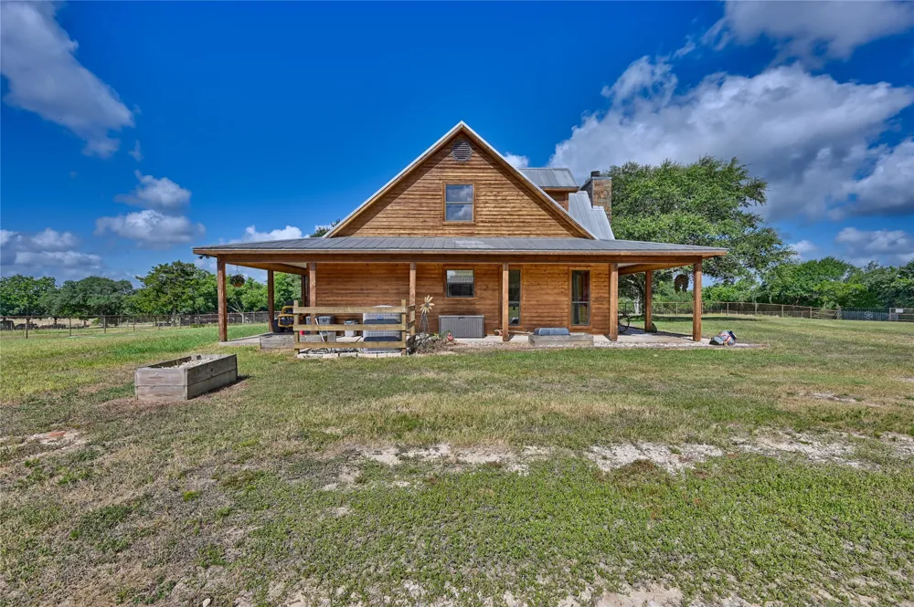 3090 Old Navasota Road Brenham, TX 77833