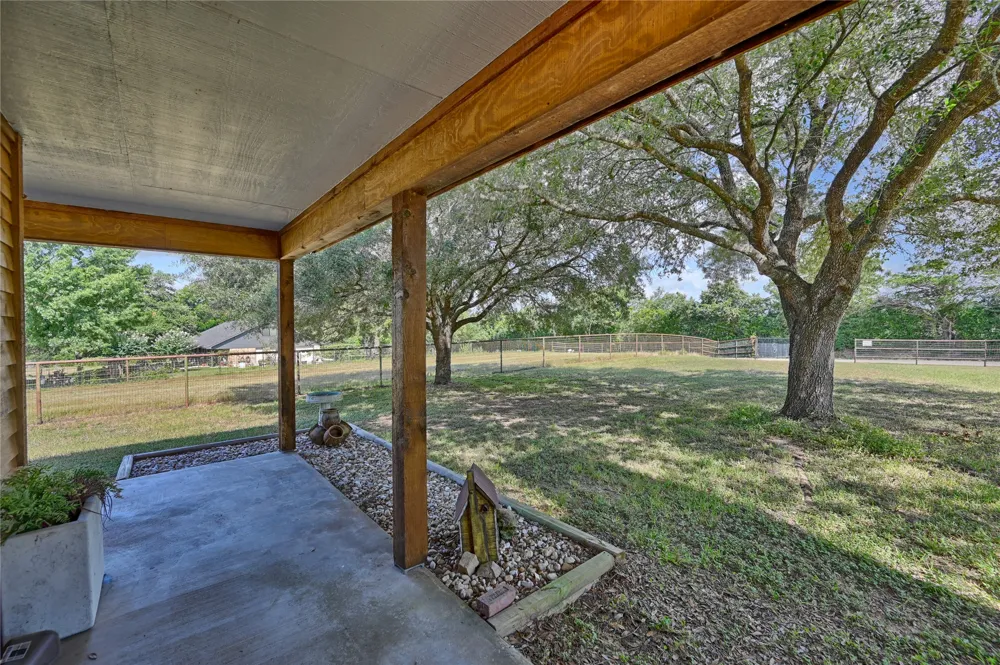 3090 Old Navasota Road Brenham, TX 77833