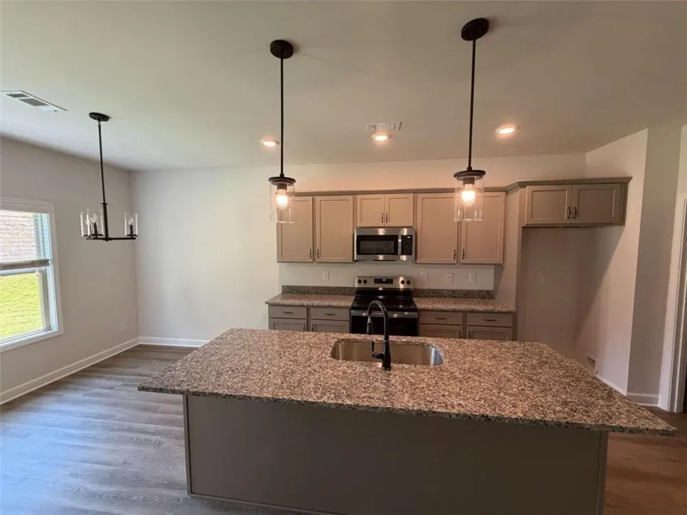 6454 Plantation Station Dr Lula, GA 30554