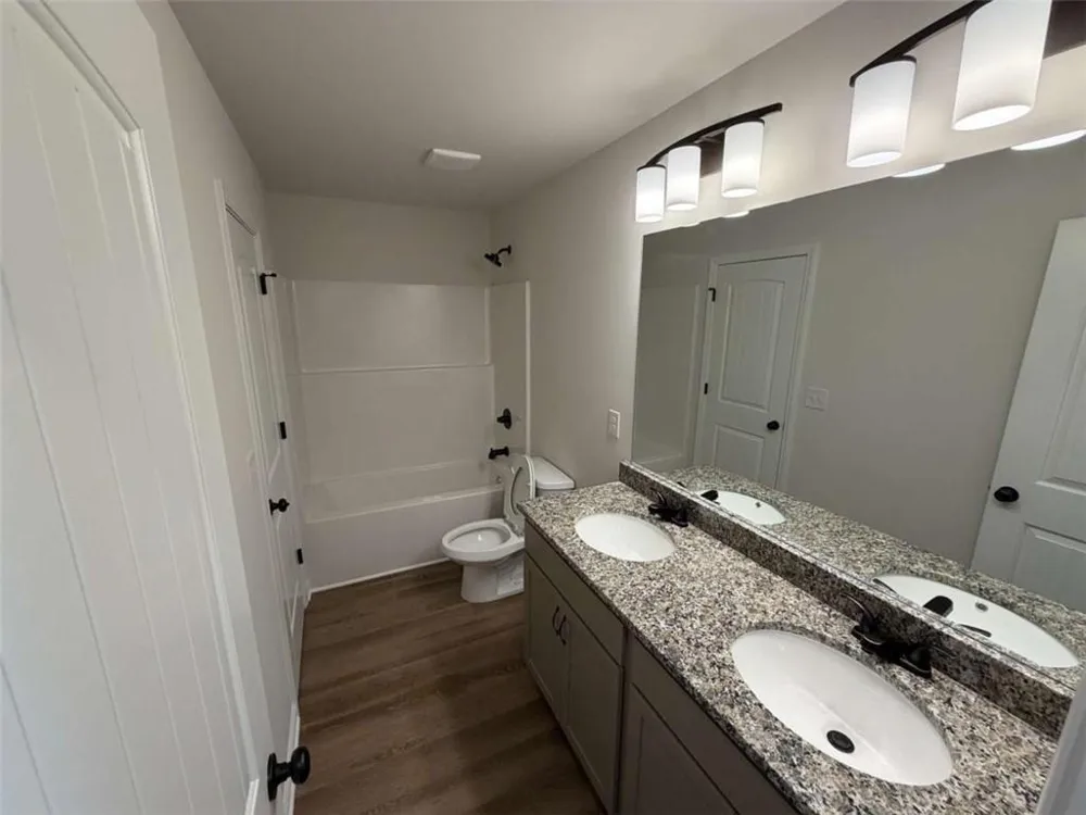 6454 Plantation Station Dr Lula, GA 30554