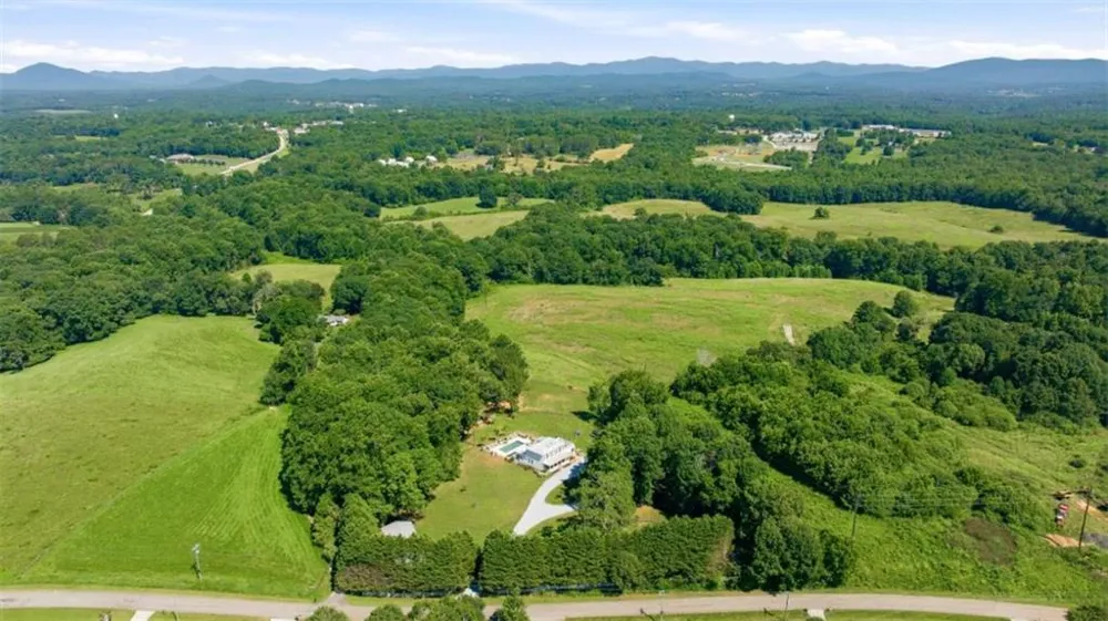 527 Mize Road Mount Airy, GA 30563