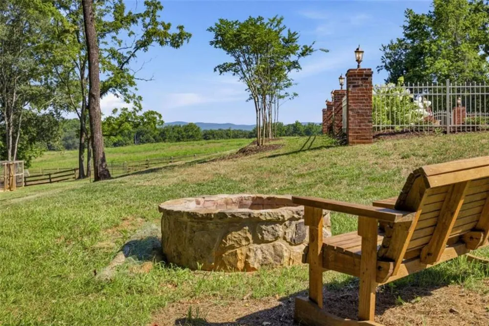527 Mize Road Mount Airy, GA 30563