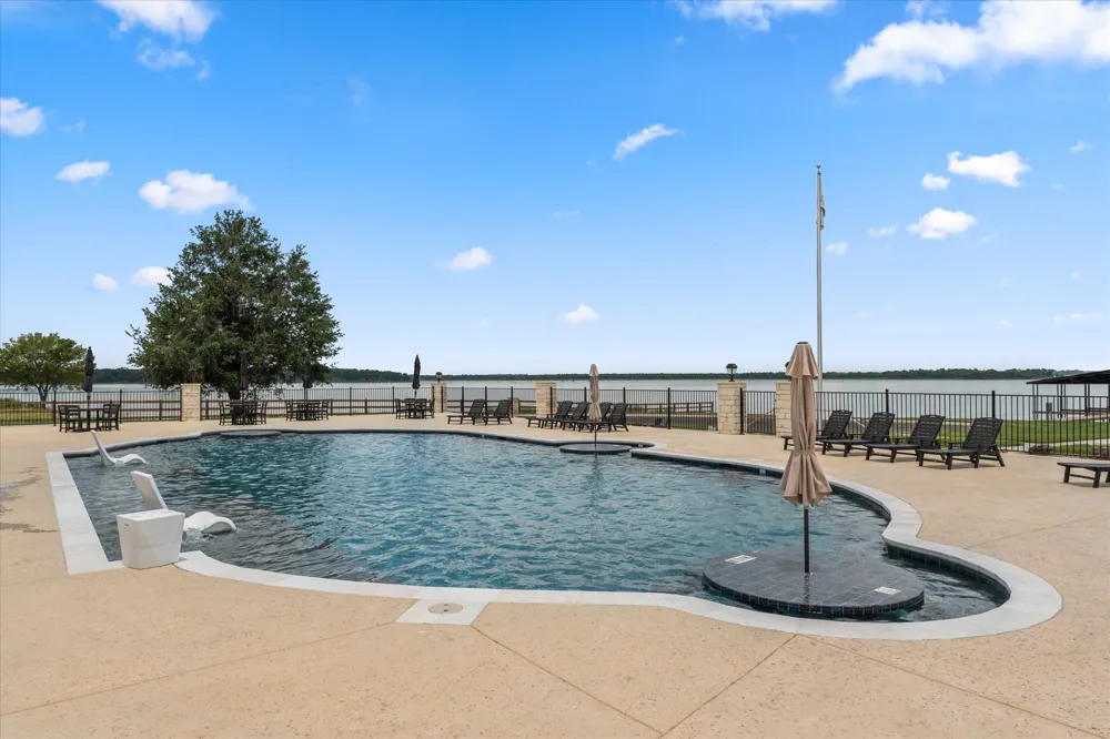 Little Pin Oak Way Richland, TX 76681