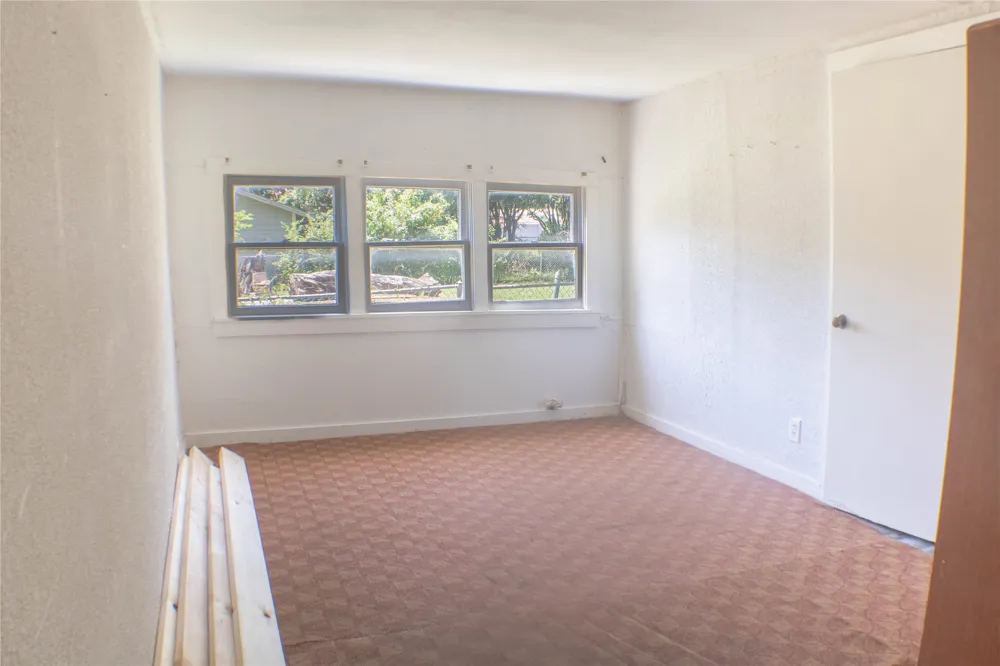 1106 6th Street SE Paris, TX 75460