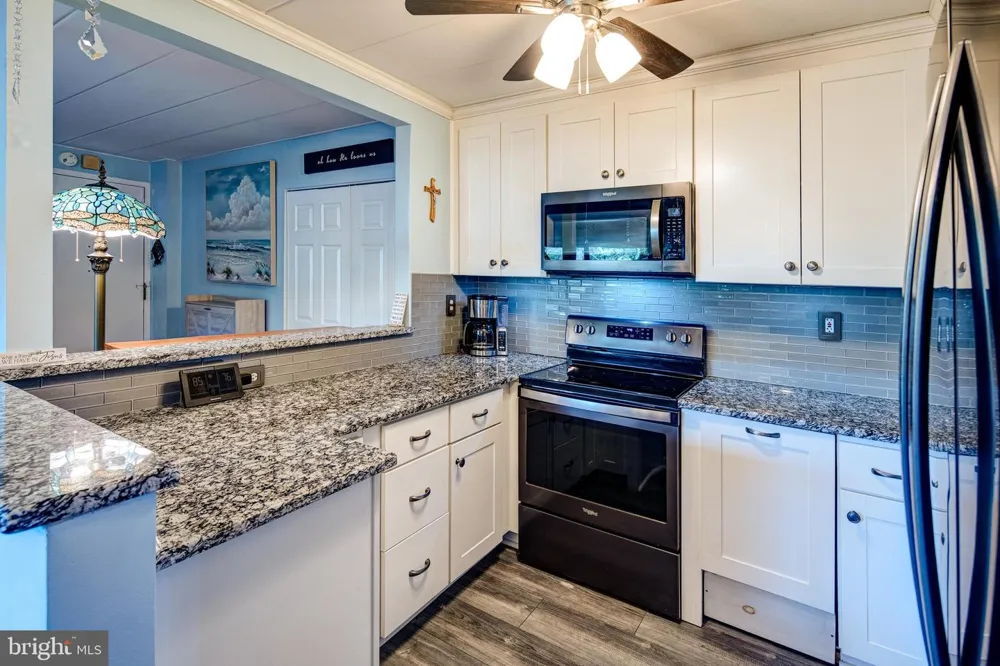 2302 RIDDLE AVENUE #2 Wilmington, DE 19806