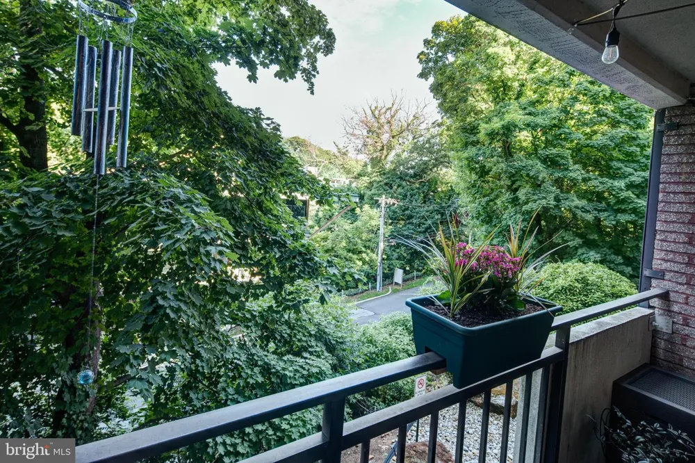 2302 RIDDLE AVENUE #2 Wilmington, DE 19806