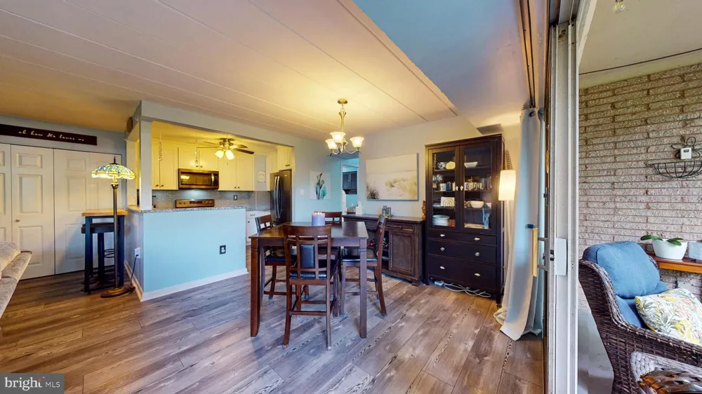 2302 RIDDLE AVENUE #2 Wilmington, DE 19806