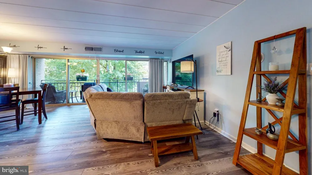 2302 RIDDLE AVENUE #2 Wilmington, DE 19806